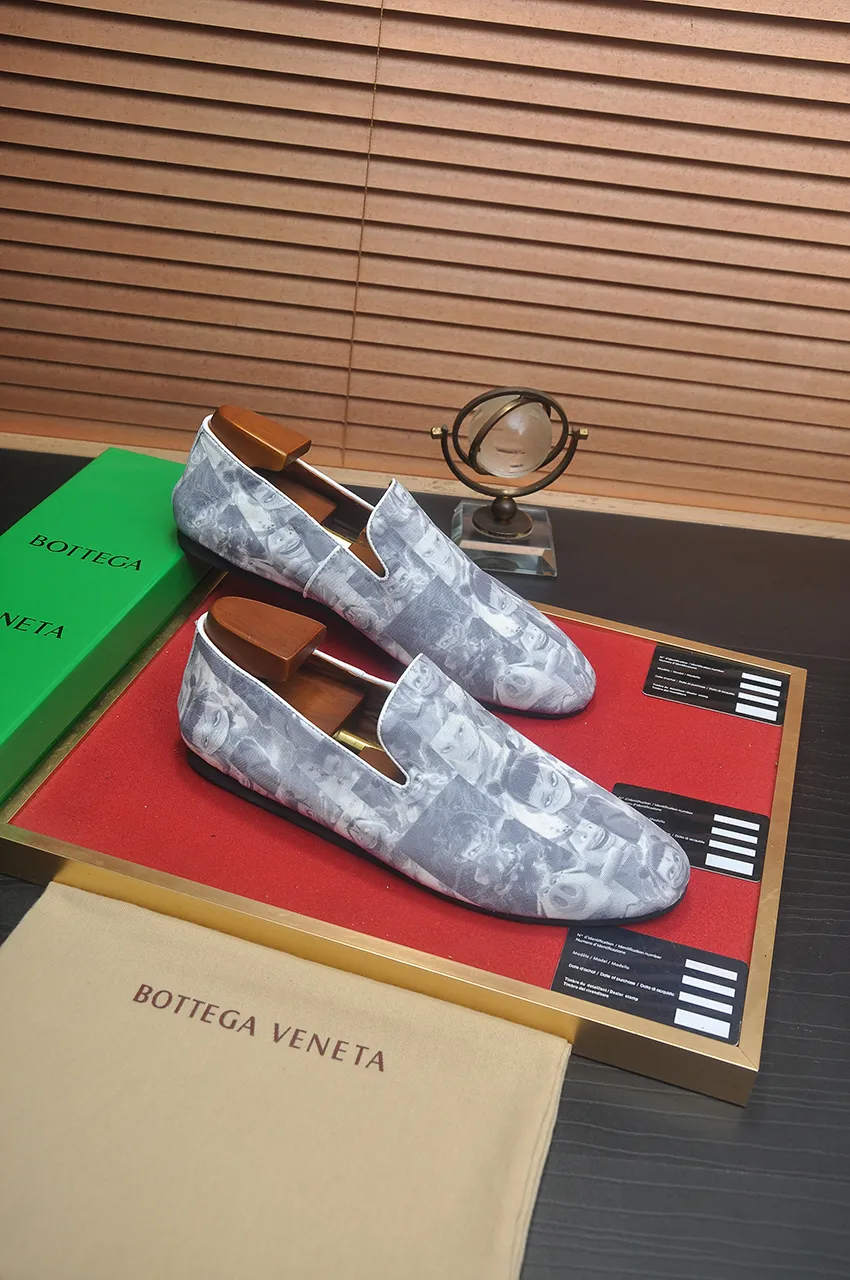 Men's shoes 💰460💶 [Botteg Venetta (BV)] (wallet shoes) exclusive new model official website new model The upper is made of high-quality top calfskin. Delicate feel and flowing luxurious texture. Tailored for refined men to create a noble aura. Delicate and regular Mark hand stitching. Smooth lines. Full sheepskin lining, comfortable to wash sweat. 38-44